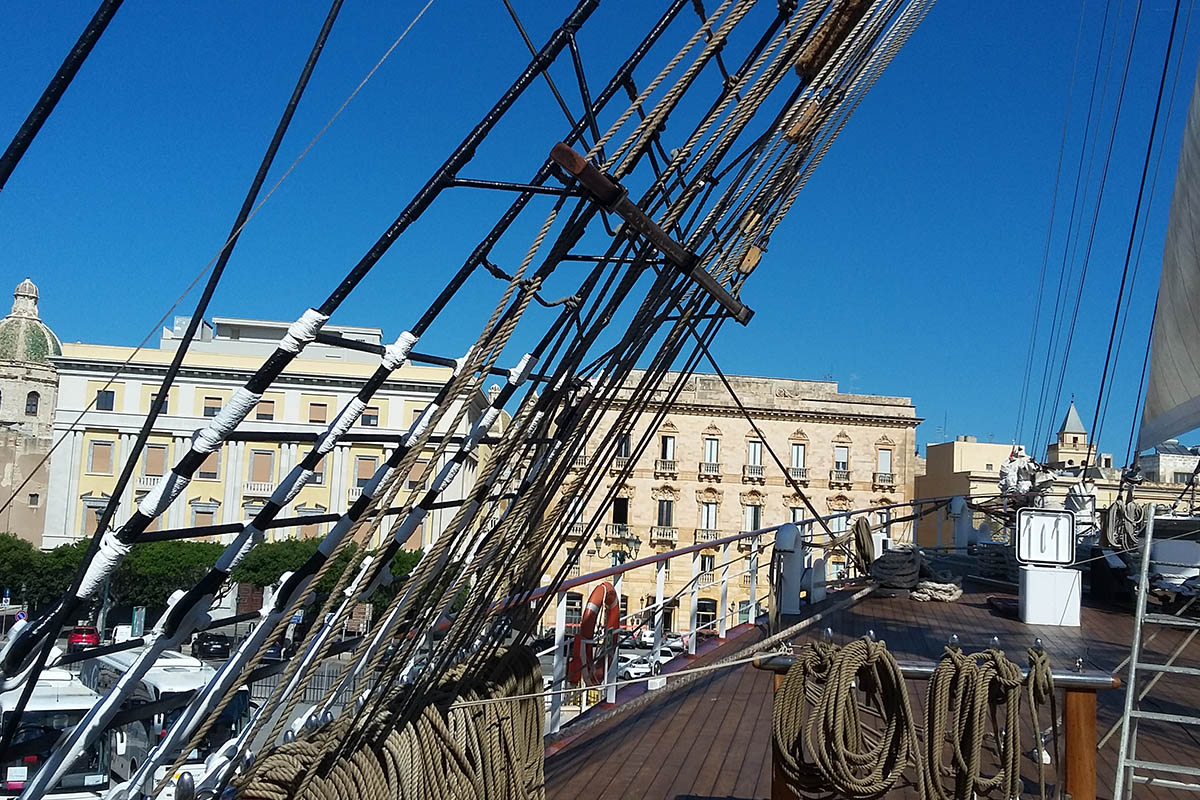 Il Molo Sanità Visto Dal Veliero Sea Cloud II – Foto ReHu