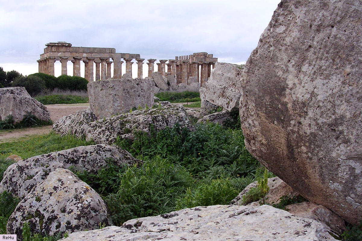 Collina Orientale, Tempio G Con In Fondo Tempio E